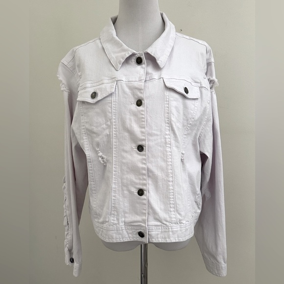 ELLIOTT & VINE || White Distressed with Ruffles Jeans Jacket. Sz. 1X - Picture 6 of 16